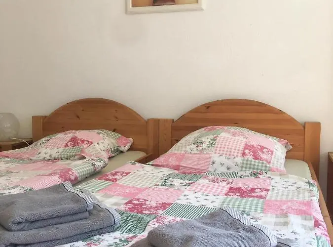 Landhof بيت ضيافة 3*